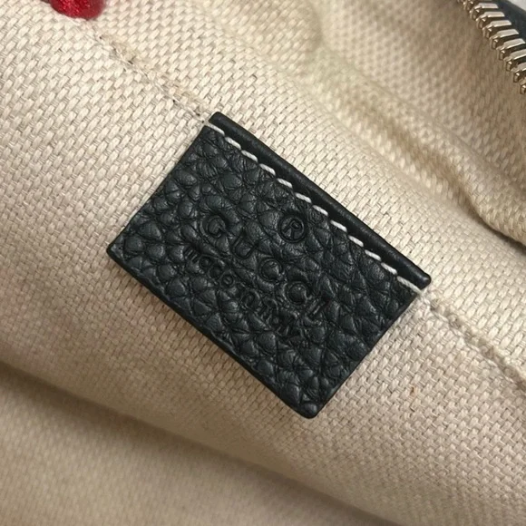 Gucci Black Crossbody Bag with Iconic GG Logo - Picture 6 of 10